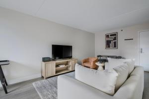 Blueground Cambridgeport rooftop nr Charles River BOS-1271