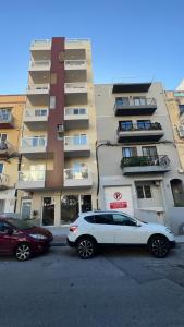 White Lotus 10 of 10