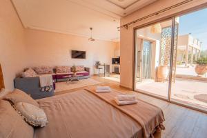 Jasmine Nest - Ochre Nests - Pool & Farm