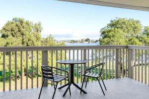 Blueground Foster City pool nr Bay Trail SFO-2079