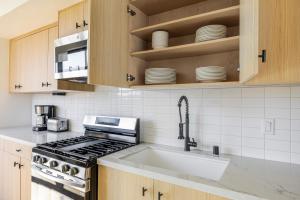 Blueground East Hollywood rooftop nr Griffith Park LAX-1337