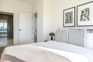 Blueground East Hollywood rooftop nr Griffith Park LAX-1337