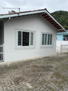 Casa Praia de Zimbros Bombinhas
