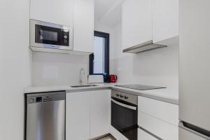 Blueground Antiga Esquerra de lEixample 2bd apartment BCN-163