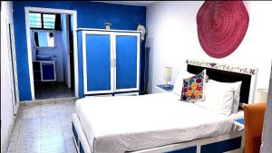 4 Habitaciómn doble baño propio