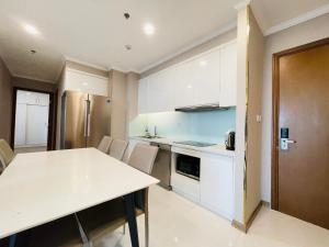 Western Landmark City View