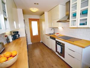 Just 1 minute from the beach A117