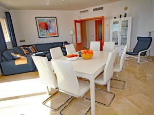 Just 1 minute from the beach A117