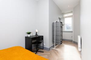1 Bedroom Apartment-Free Parking