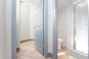 1-Bed Apartment-Free Parking - by Holiday Homes