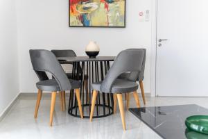 New 2 bedroom flat in Aglantzia