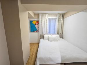Cozy Skopje Center Apartment - free parking garage