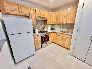 017-Cozy 2BR Prime Location Walk to Transit