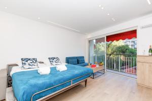 Santa Cruz YourHostHelper