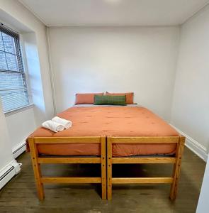 010 - Prime Location Flat Steps from PATH & NYC