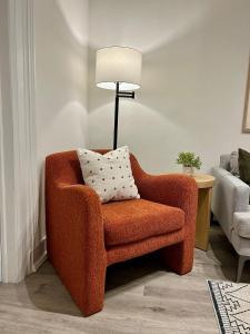 014 - Charming 2BR2BA Easy Access to NYC