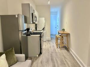 014 - Charming 2BR2BA Easy Access to NYC