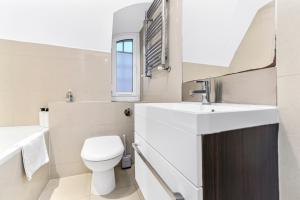 Beautiful 3 Bed 3 bath in Edgeware Road