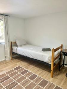 019- Quiet 2BR1BA Walk to PATH