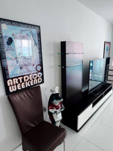 Ocean view-Large 2bedroom Remodeled on the beach