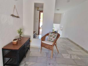 Pool, Sea Views And Privacy V208