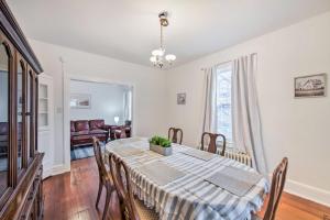 Roomy Lancaster Home Walk to Dtwn and Hospital