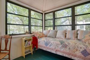 Peaceful Long Pond Cottage with Dock and Views