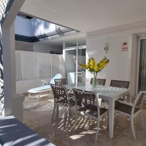 First line Gelijkvloers app