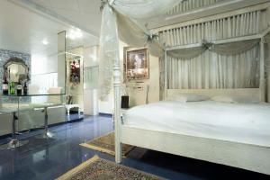 Golden Motel Pernoite das 18 as 12 horas