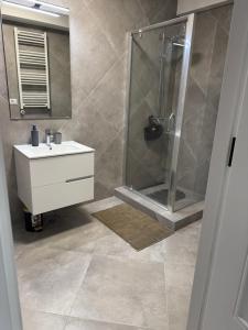 New Building 2 Room Modern Apartment