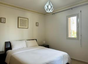 Cosy Stay Majorelle 2 bedroom WiFi Pool & Balcony