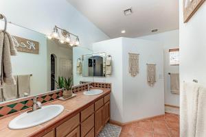 Havasu Aloha Pool Fire pit Design For Comfort