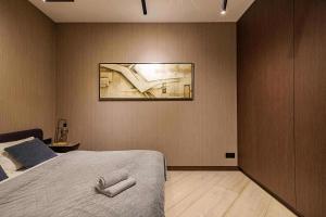 Luxury Zlota Apartment by P&M