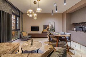Luxury Zlota Apartment by P&M