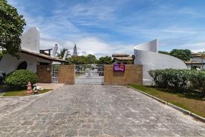 Cond. frente mar 50m da praia