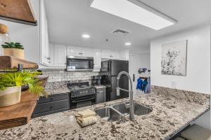 Modern Condo with Slopeside Comfort plus Amenities