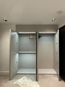 Gorgeous 2 Bed 2 Bath Vauxhall