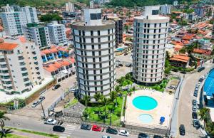 Ap Frente Mar com Piscina na Martim de Sá