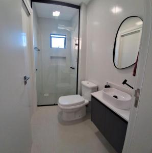 Apartamento 02 dormitorios perto do mar