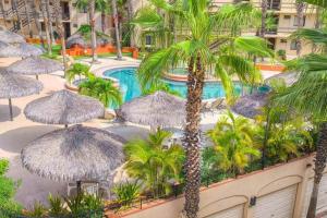 Penthouse 2BD+Room • 2 Terraces • Pools•Near Beach