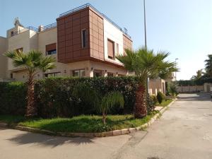 Villa avec piscine proche de la mer