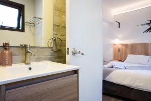 Modern Refuge on Emilio Vaisse Perfect Studio