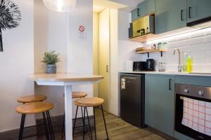 Modern Refuge on Emilio Vaisse Perfect Studio