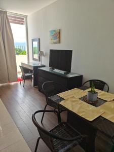 Nice and comfy appartment at Playa Blanca Beach Resort Trown Center