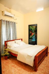 Orange Villa -3 AC Rooms Near Airport
