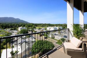 Cozy 2BD Condo, Near Beach
