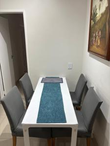 Lindo 3 quartos a 6 minutos da praia de Copacabana