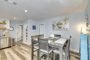 Seaside Escape Steps to Pier and Beach Fun