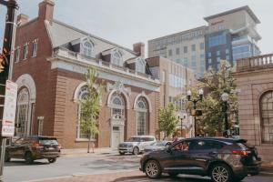 Maisonette on Duke - Downtown