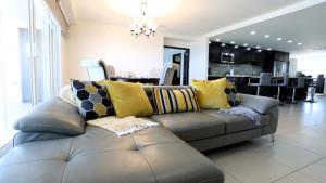 Rosarito Jr Penthouse at La Jolla Excellence